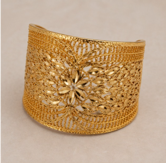 Elegant Gold Floral Filigree Cuff Bracelet for Women – Luxury Statement Jewelry