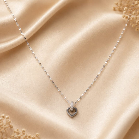 Delicate Heart Pendant Necklace