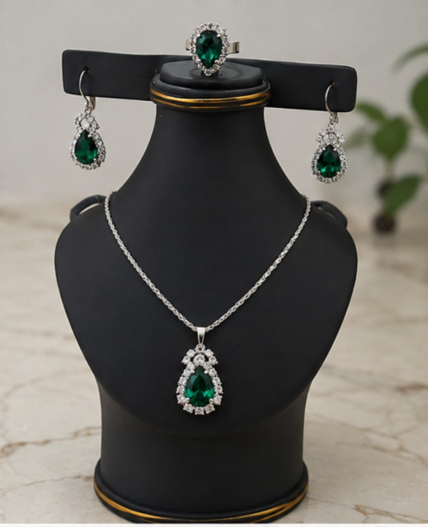 Elegant Emerald Green Crystal Jewelry Set